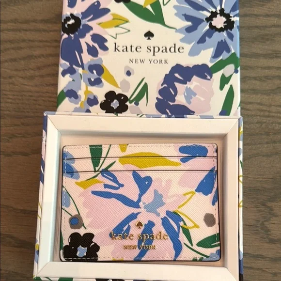 NWT Kate Spade Floral Print Card Holder In Box - Picture 4 of 8